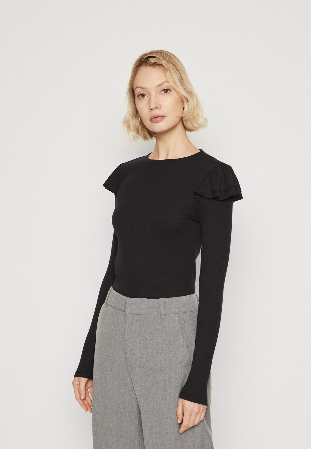 

Рубашка с длинными рукавами RUFFLE GAP, цвет true black