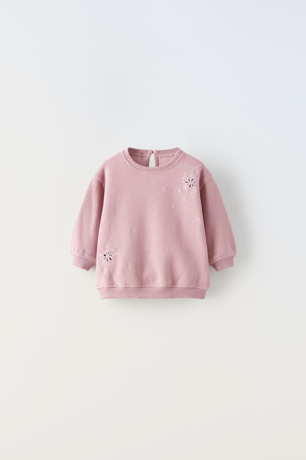 

Свитшот с цветочной вышивкой ZARA, маве