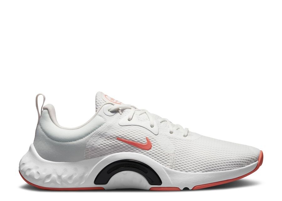 

Кроссовки Nike Wmns Renew In Season TR 11, цвет Summit White Magic Ember