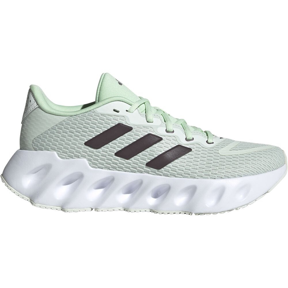 

Беговые кроссовки adidas Switch Run, белый