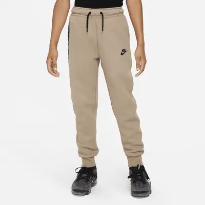 

Брюки Nike Sportswear Tech Fleece, цвет Khaki/Black/Black