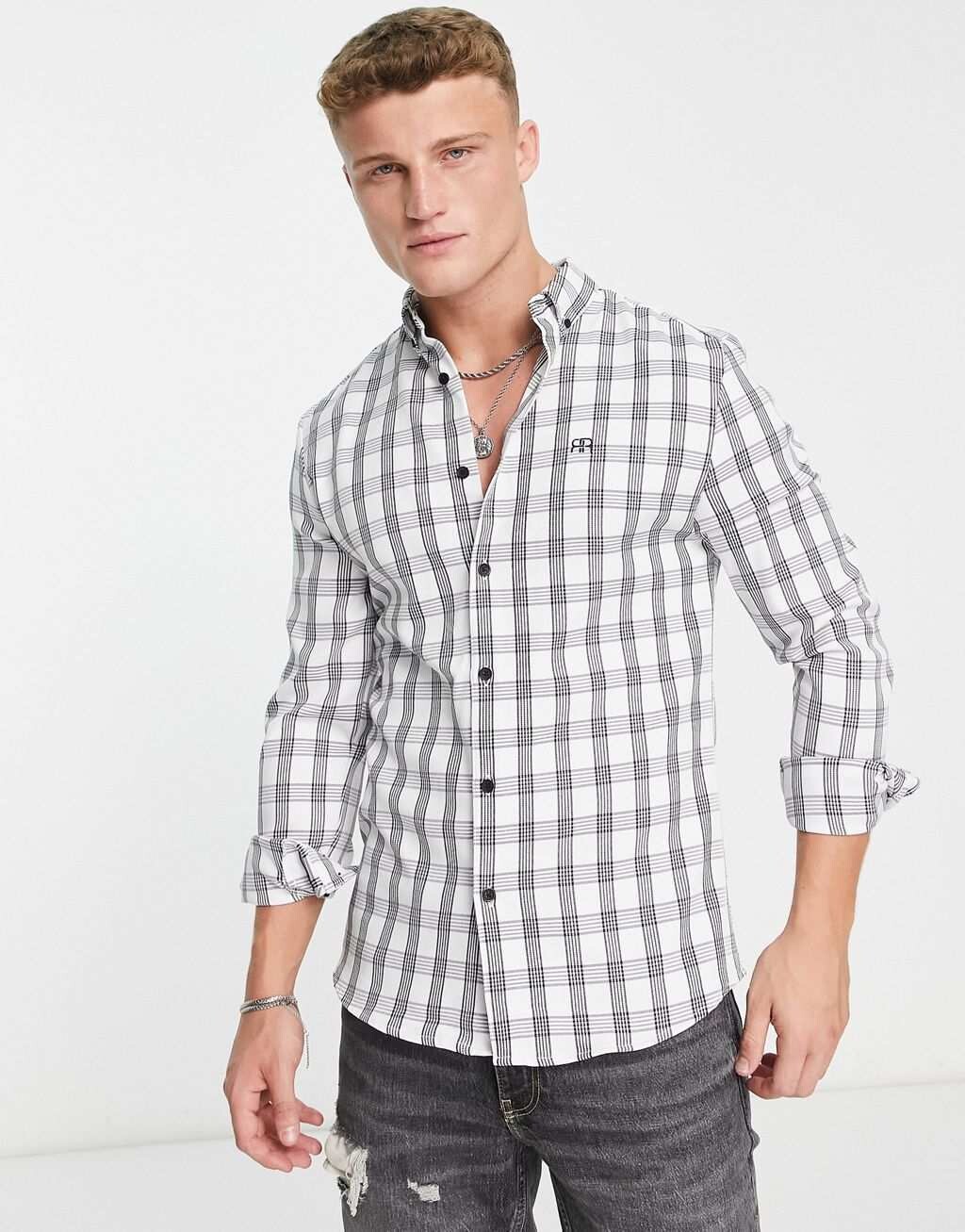 

Белая рубашка в клетку с длинными рукавами River Island
