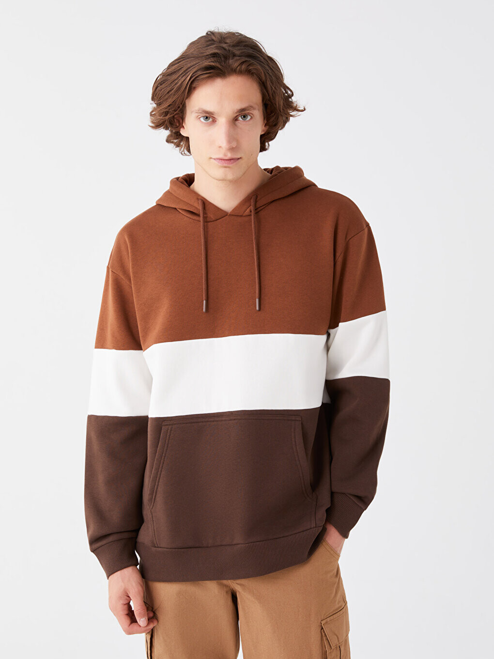 

Мужская толстовка с длинными рукавами и цветными блоками LCW Casual, коричневый