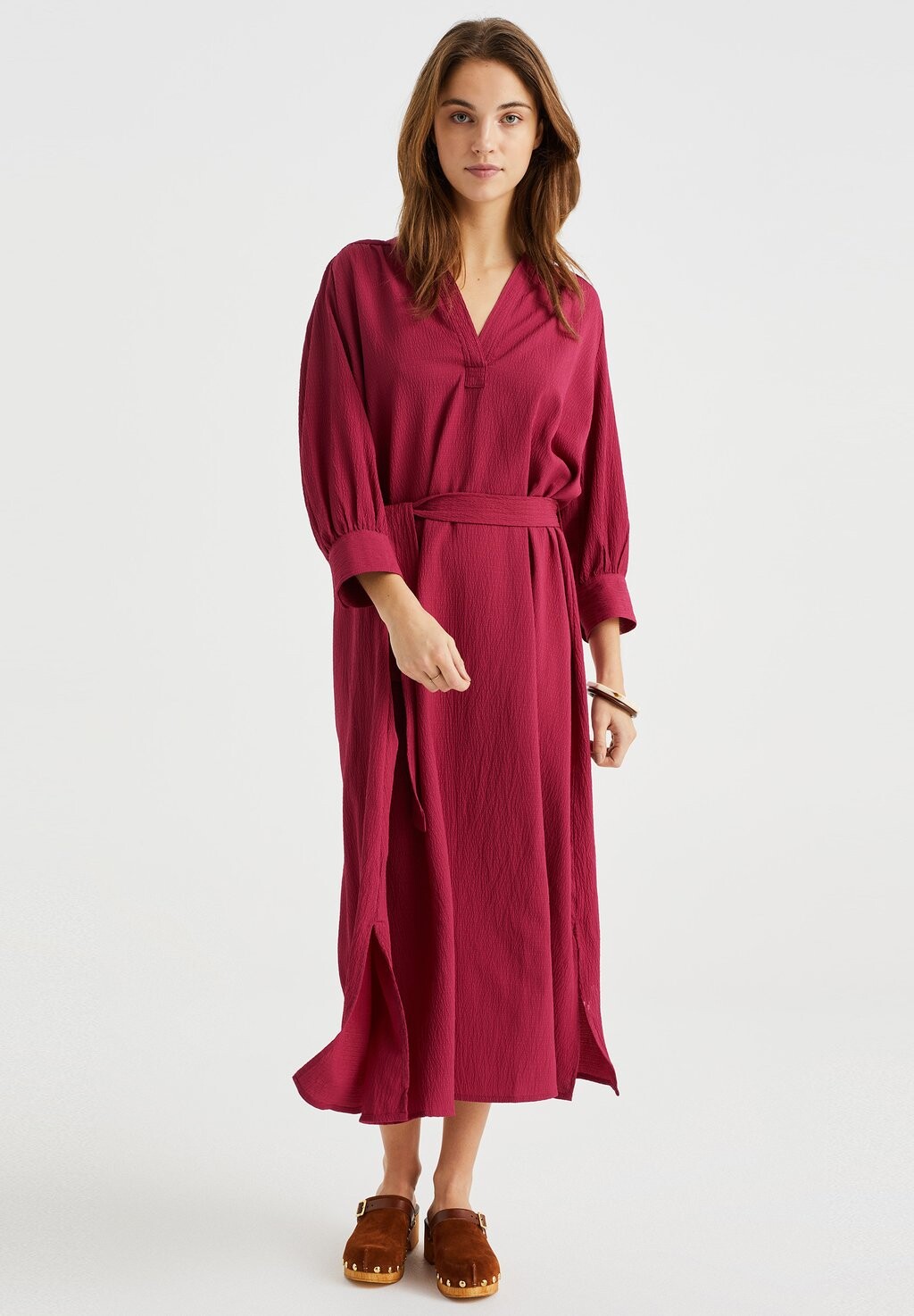 

Летнее платье WE Fashion, фиолетовый