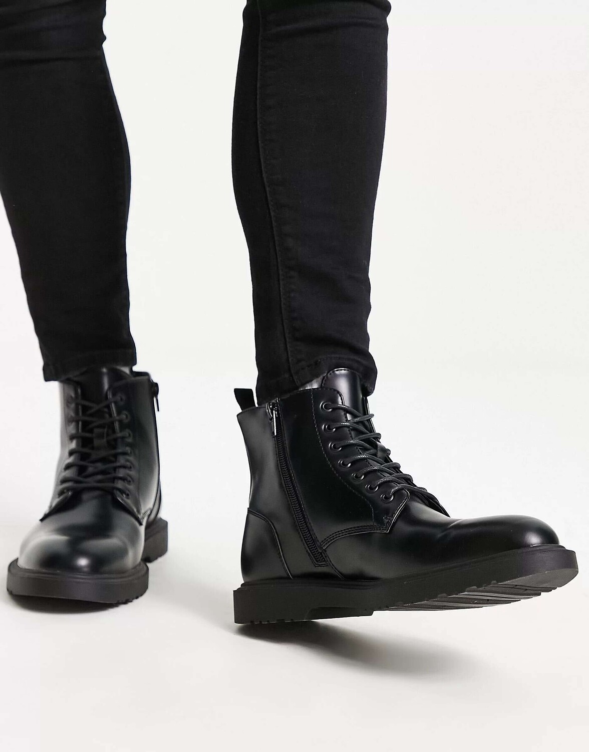

Черные ботинки на шнуровке Schuh Darnell, Черный