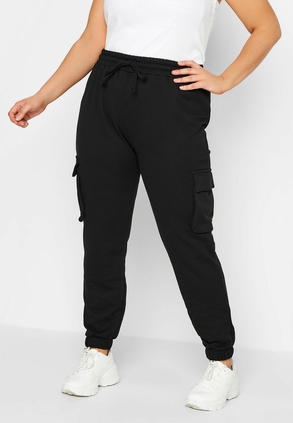 

Брюки карго Yours Clothing, черный