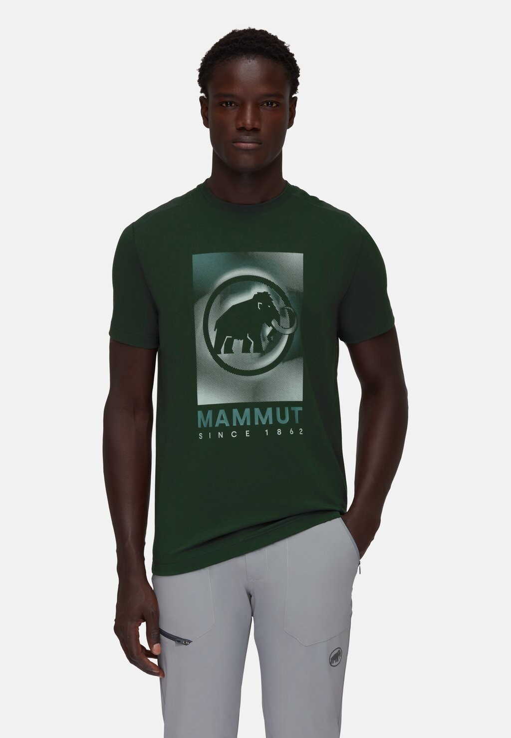 

Футболка с принтом Mammut, зеленый