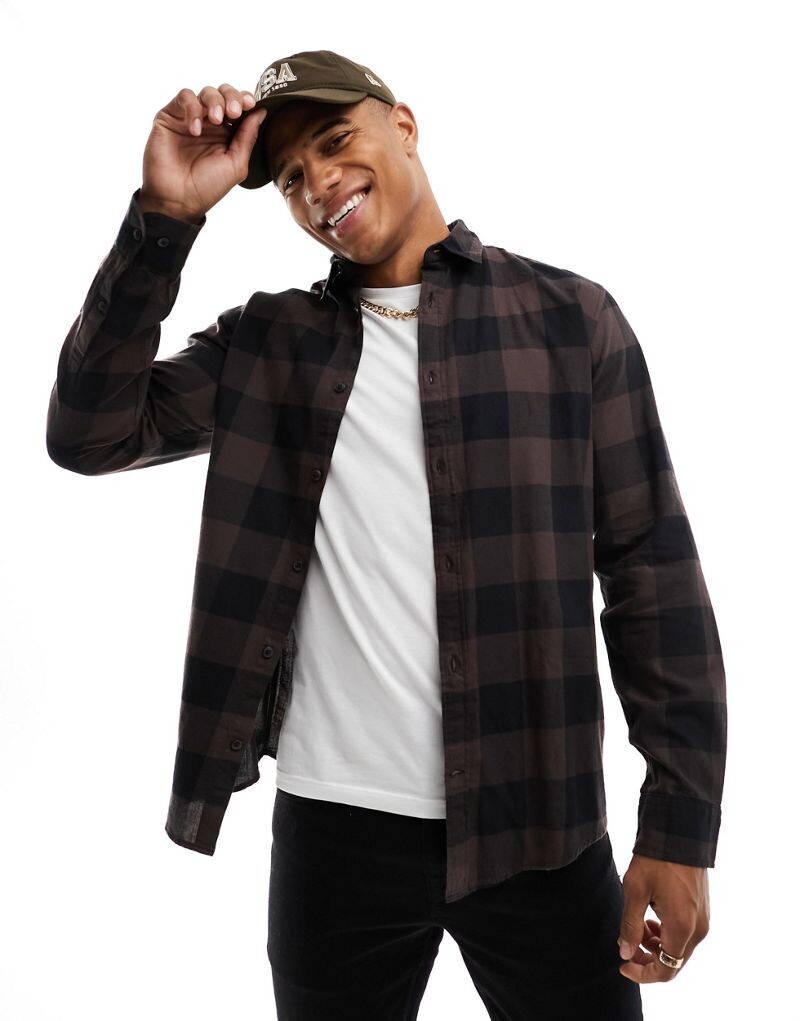 

Рубашка в коричнево-черную клетку в клетку Jack & Jones Essentials