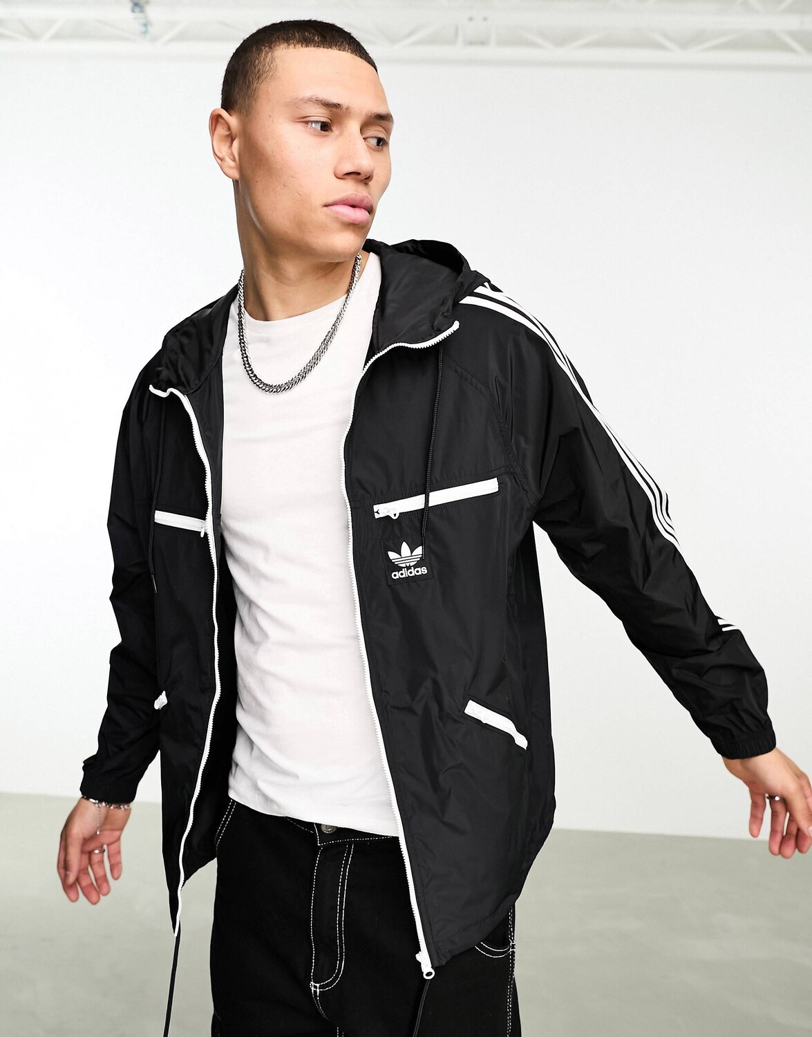 

Черная ветровка с 3 полосками adidas Originals adicolor classics