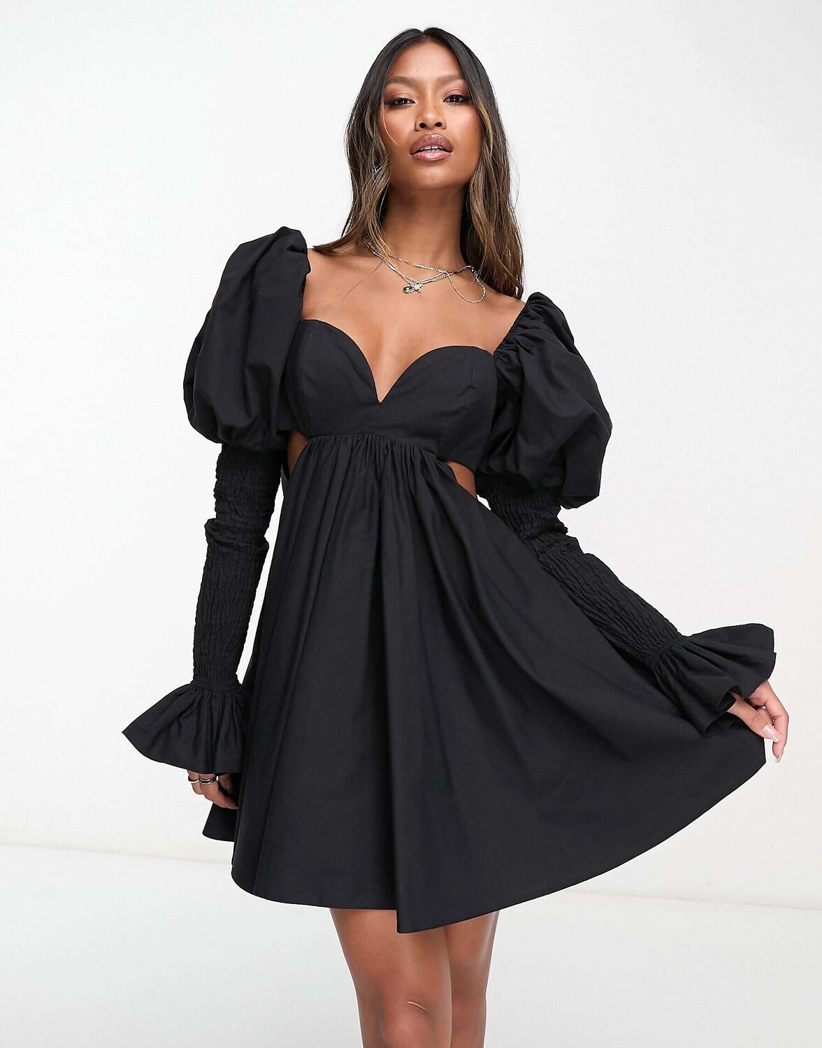

Черное мини-платье из поплина с присборенными рукавами и пышными рукавами ASOS LUXE
