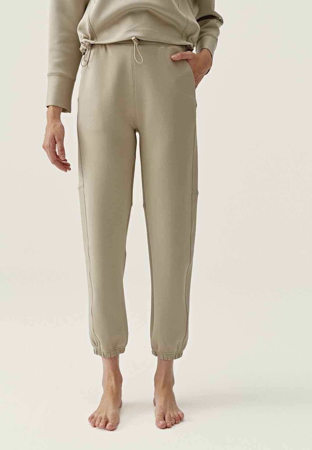 

Спортивные брюки SAONA Born Living Yoga, цвет beige