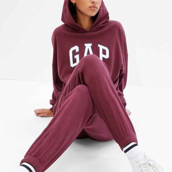 

Толстовка с капюшоном и логотипом Gap, фиолетовый