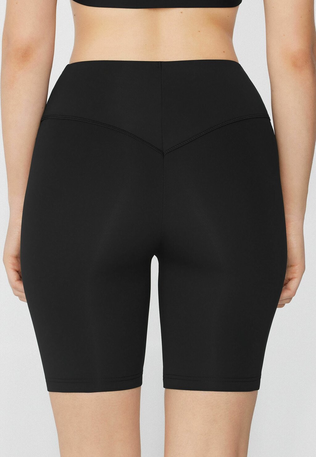 

Шорты Tezenis, черный