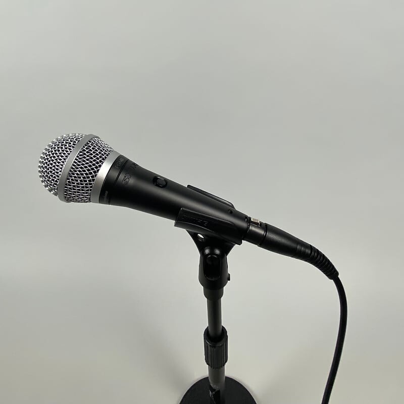 

Кардиоидный динамический вокальный микрофон Shure PGA48-QTR