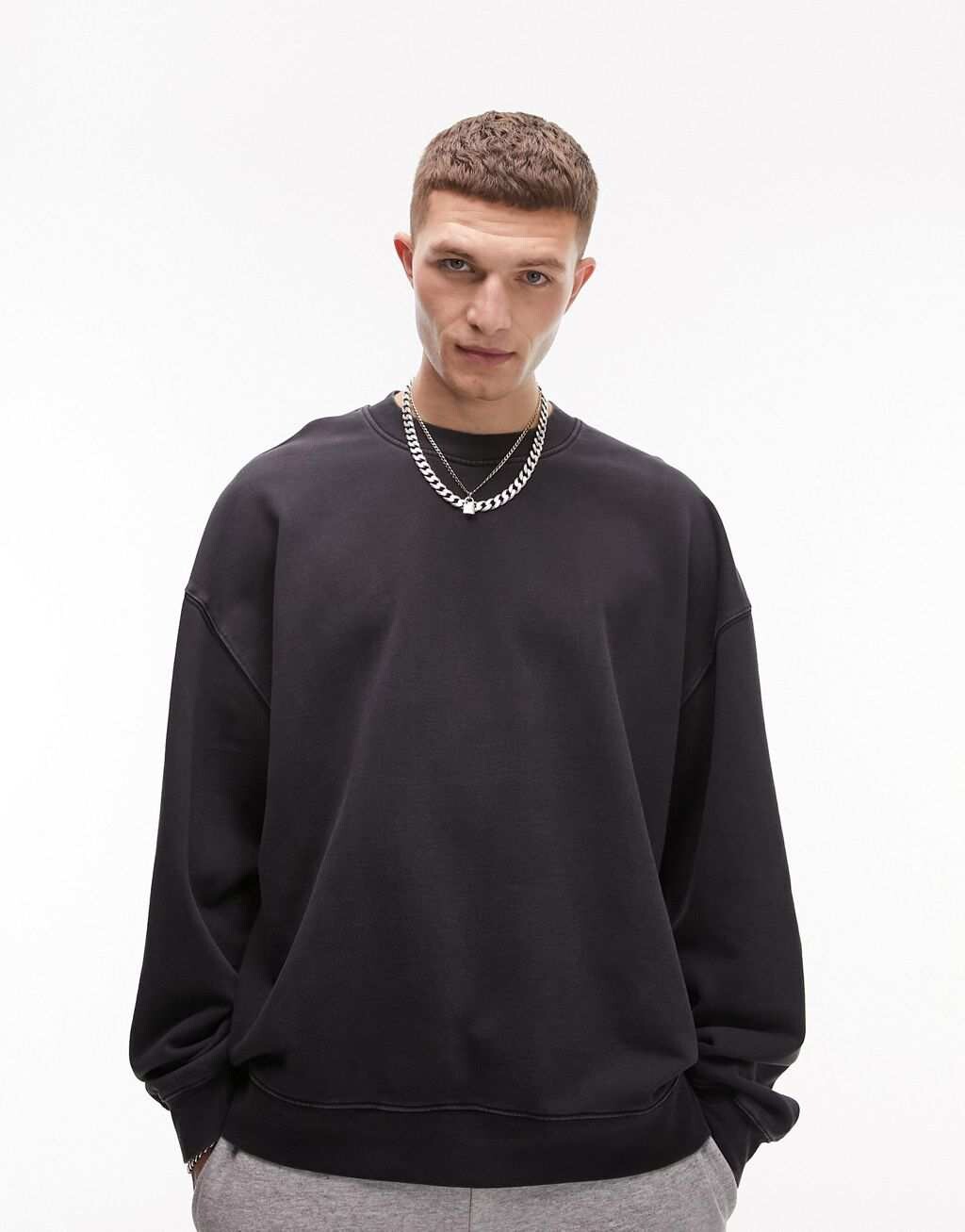 

Черный свитшот оверсайз Topman