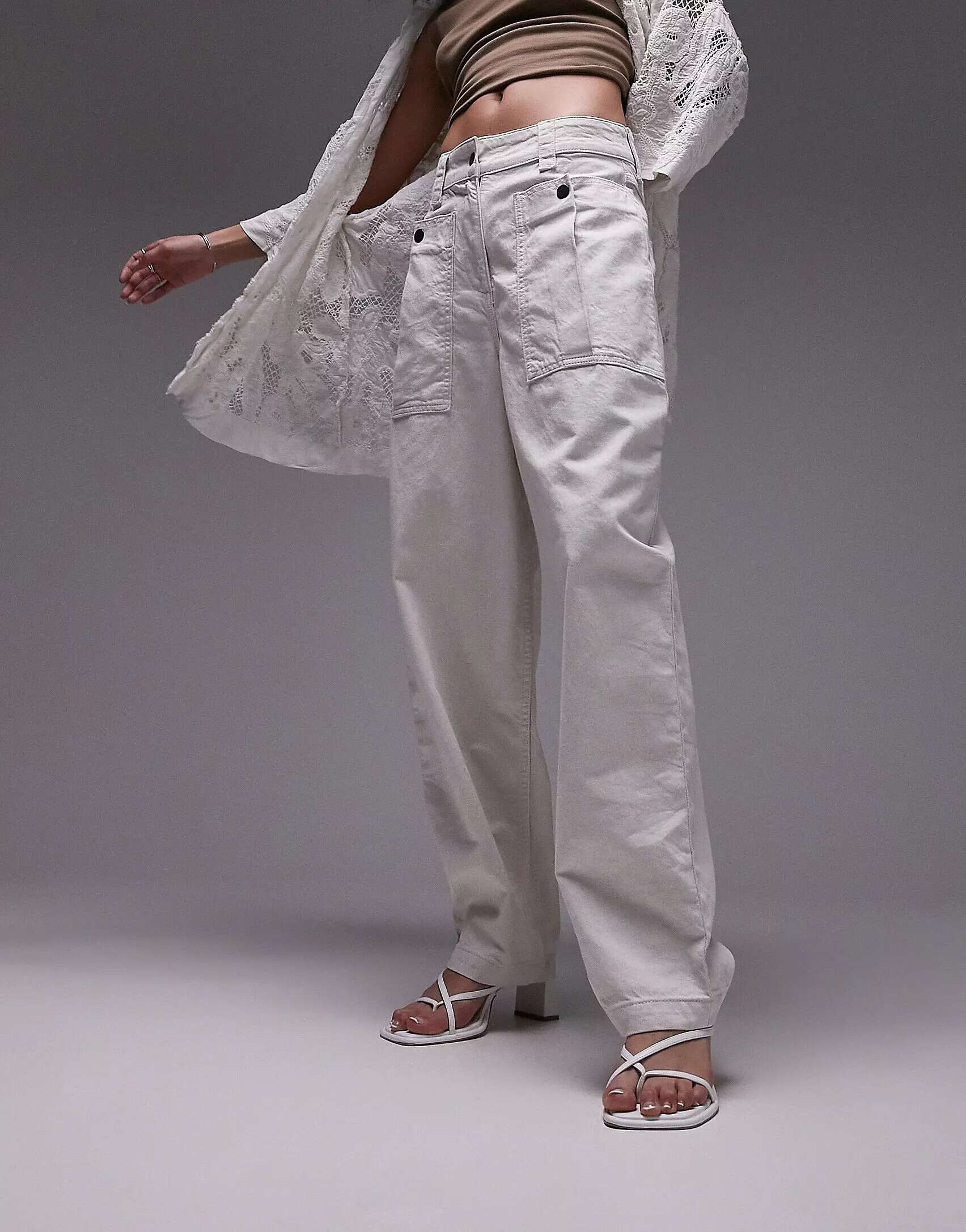 Бежевые брюки премиум-класса с зауженными карманами Topshop