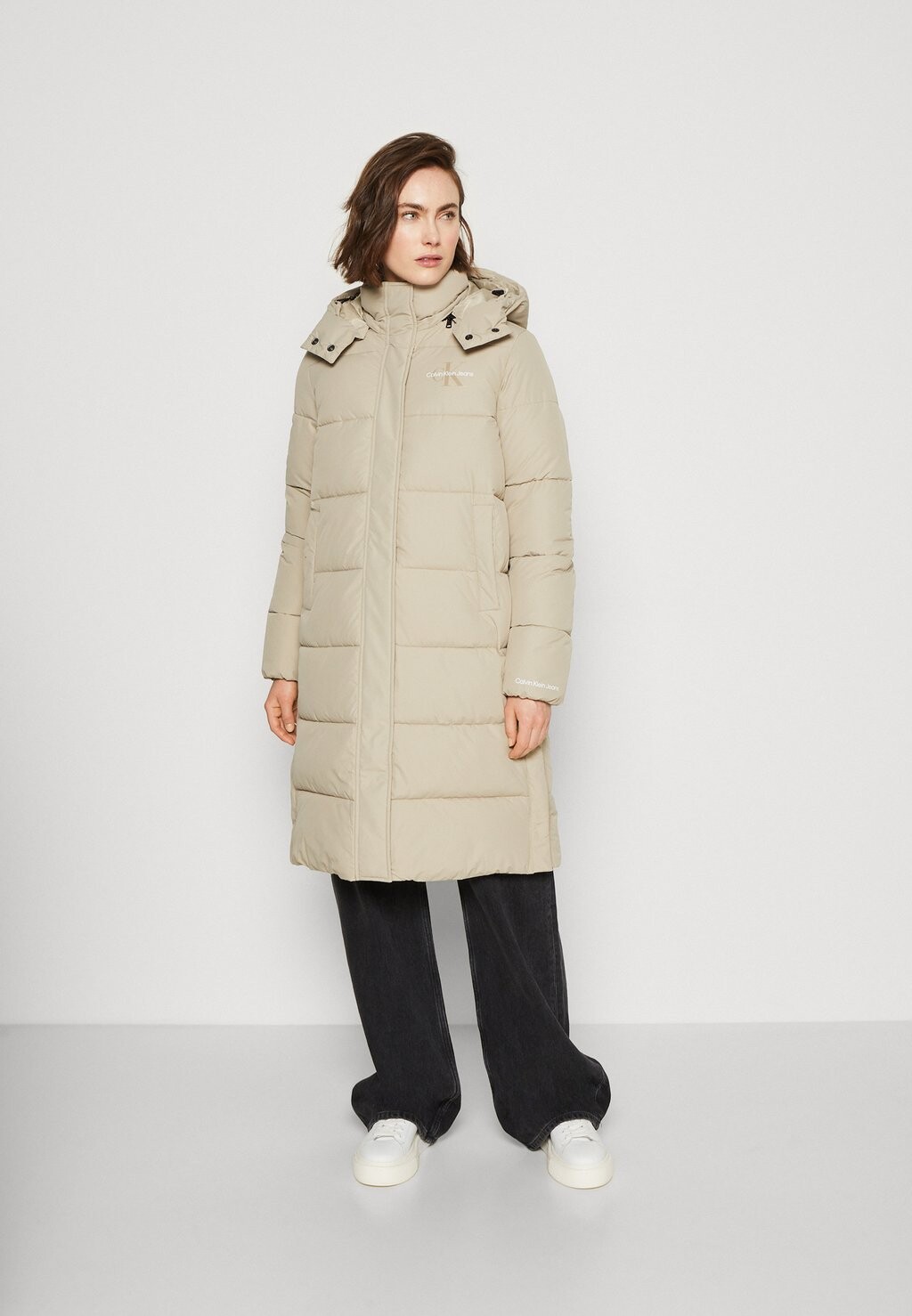 

Зимняя куртка Calvin Klein Jeans