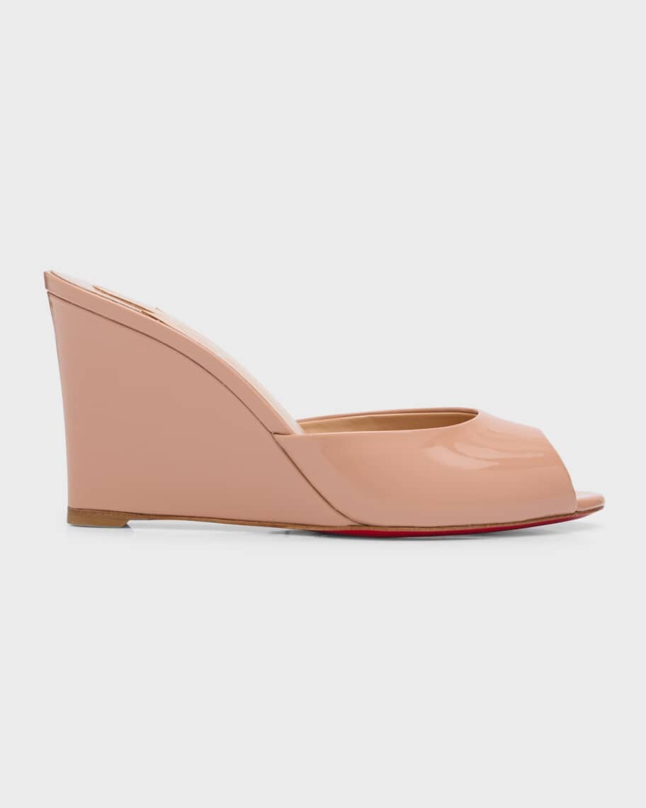 

Лакированные босоножки на танкетке с красной подошвой Me Dolly Christian Louboutin