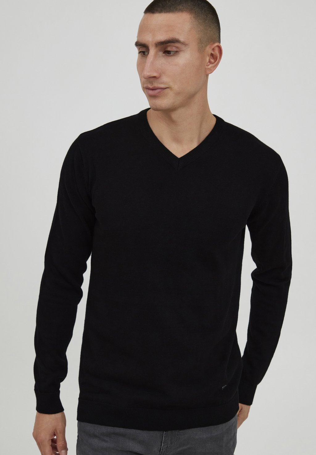 цена Вязаный свитер PRINGMAR 11 Project, цвет black