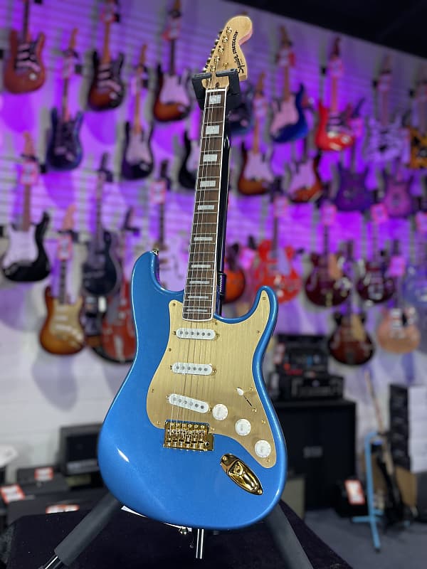 Электрогитара Squier 40th Anniversary Gold Edition Stratocaster - Lake Placid Blue squier 40th ann jazzmaster lrl lake placid blue электрогитара цвет голубой