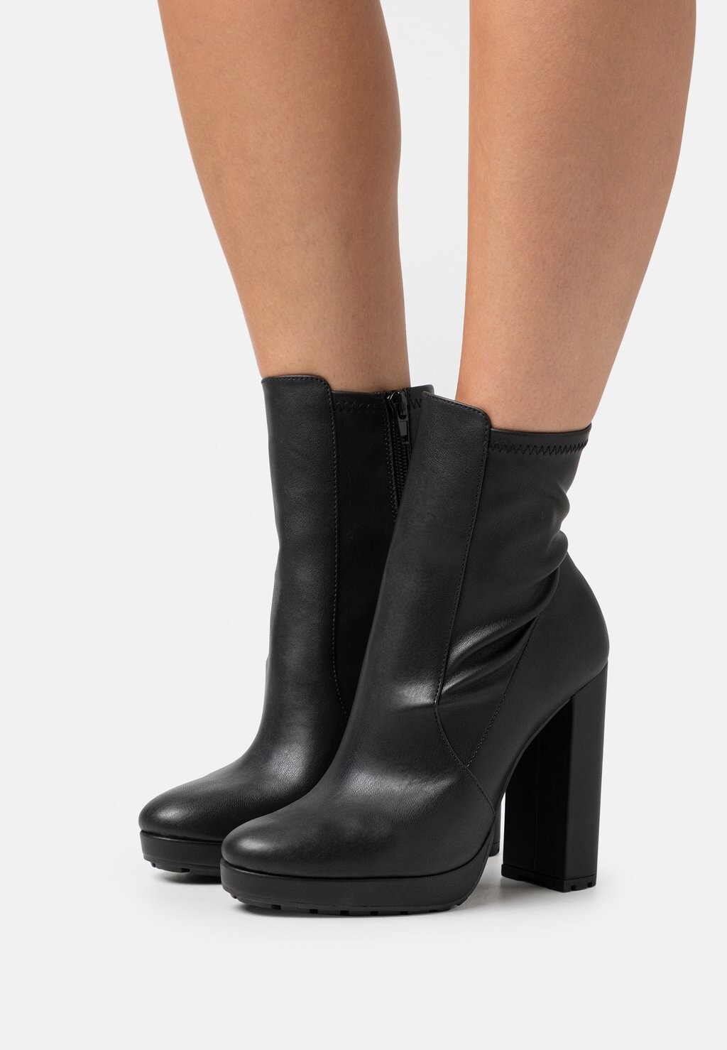 

Ботильоны на платформе ALDO, черный
