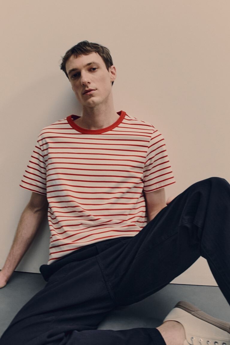 

Футболка обычного кроя H&M, красный