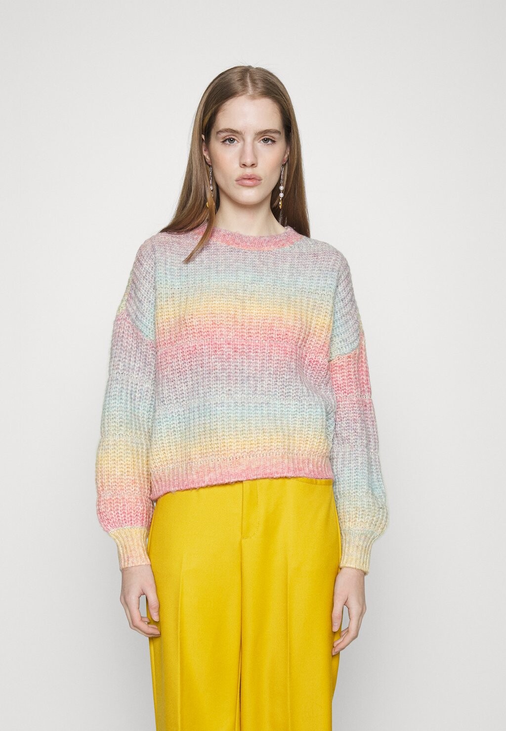 

Свитер Vero Moda, мультиколор