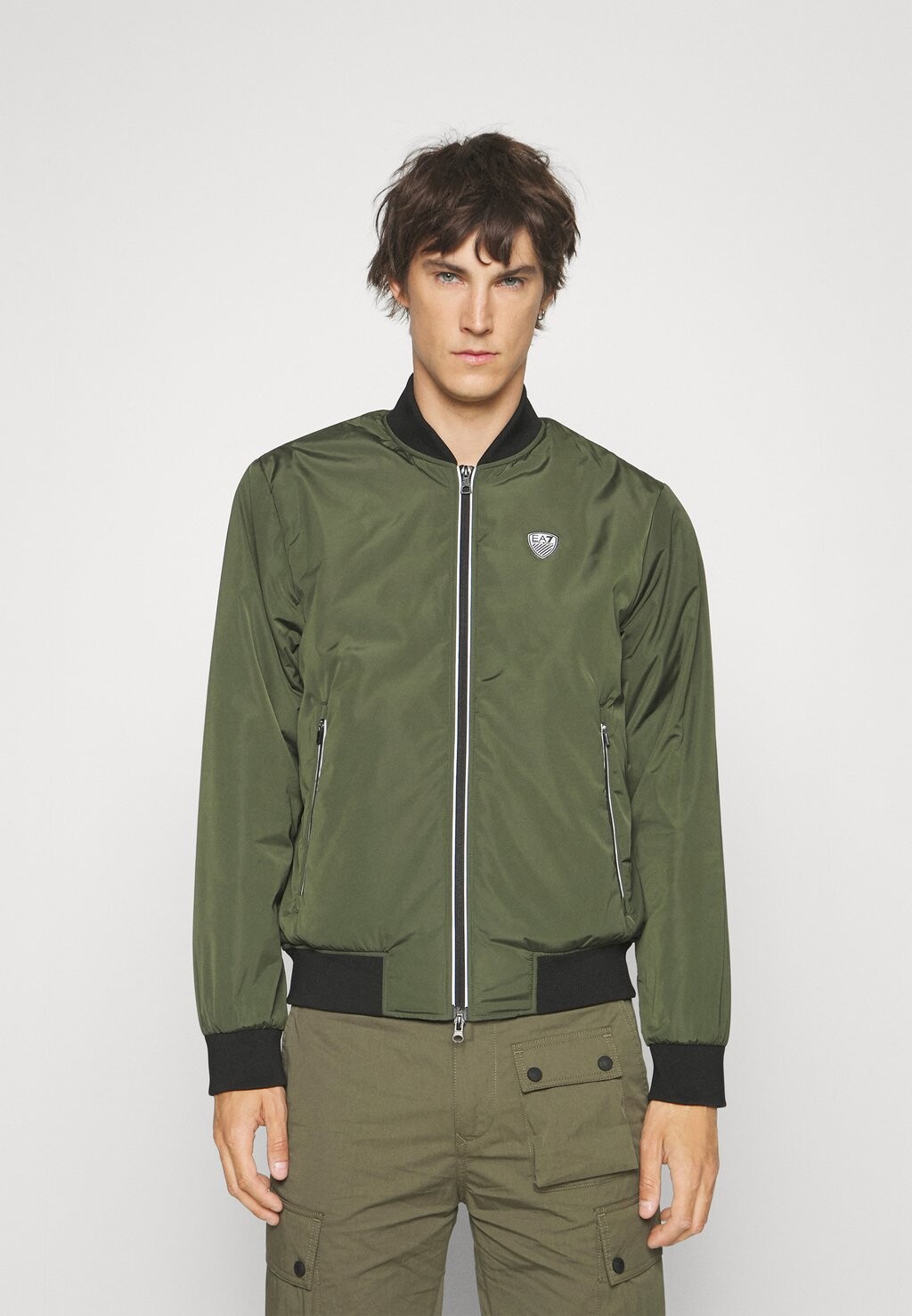 

Бомбер Chaquetas EA7 Emporio Armani КУРТКА, темно-зеленый