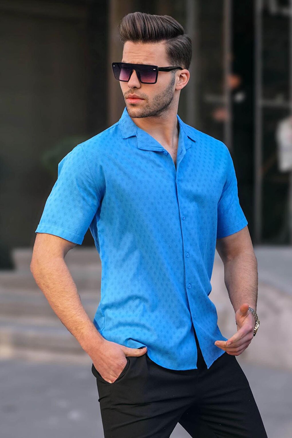 Синяя приталенная мужская рубашка из 100% хлопка с коротким рукавом 5585 MADMEXT