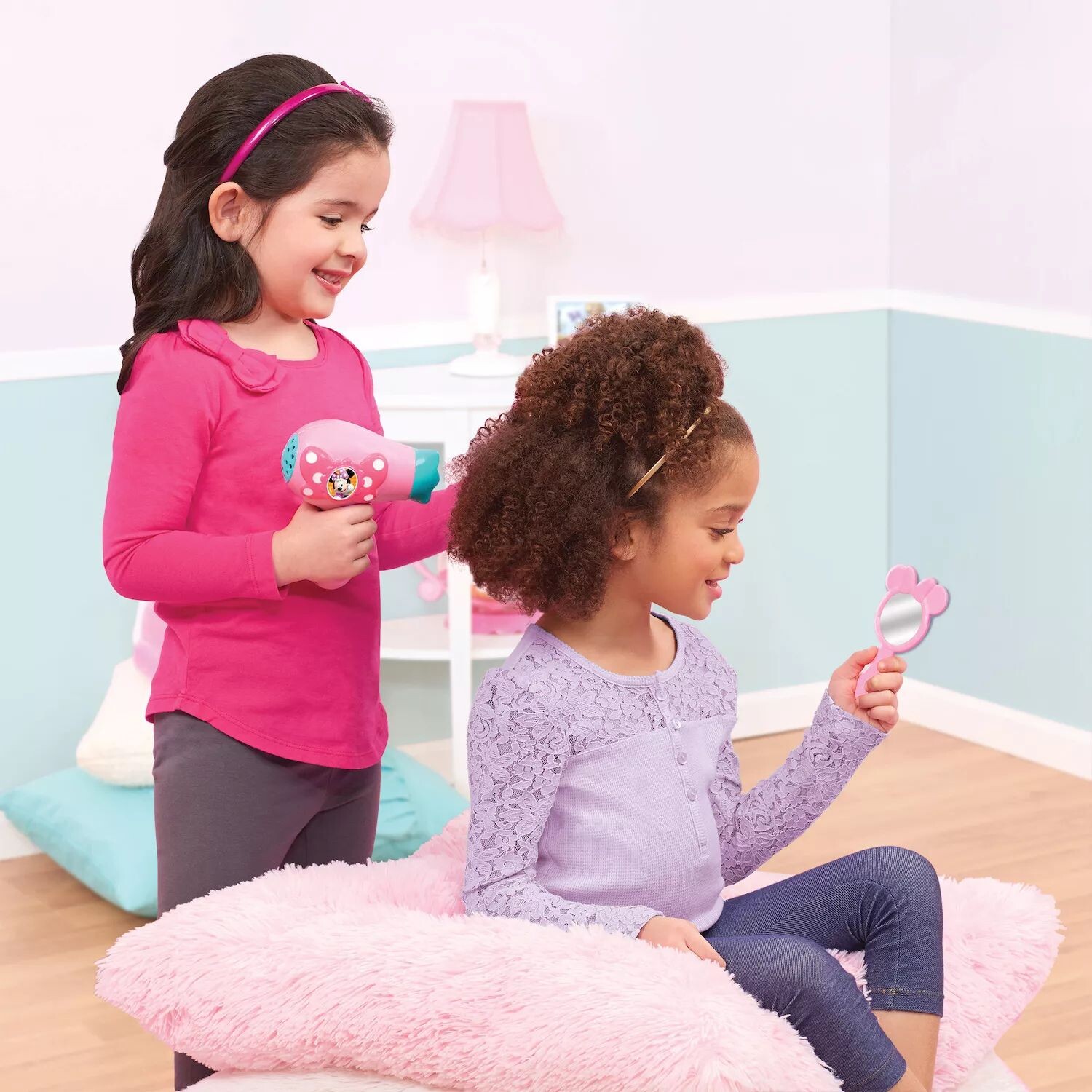 

Минни Маус из Disney Junior, набор причесок Minnie's Happy Helpers Bowriffic от Just Play Just Play