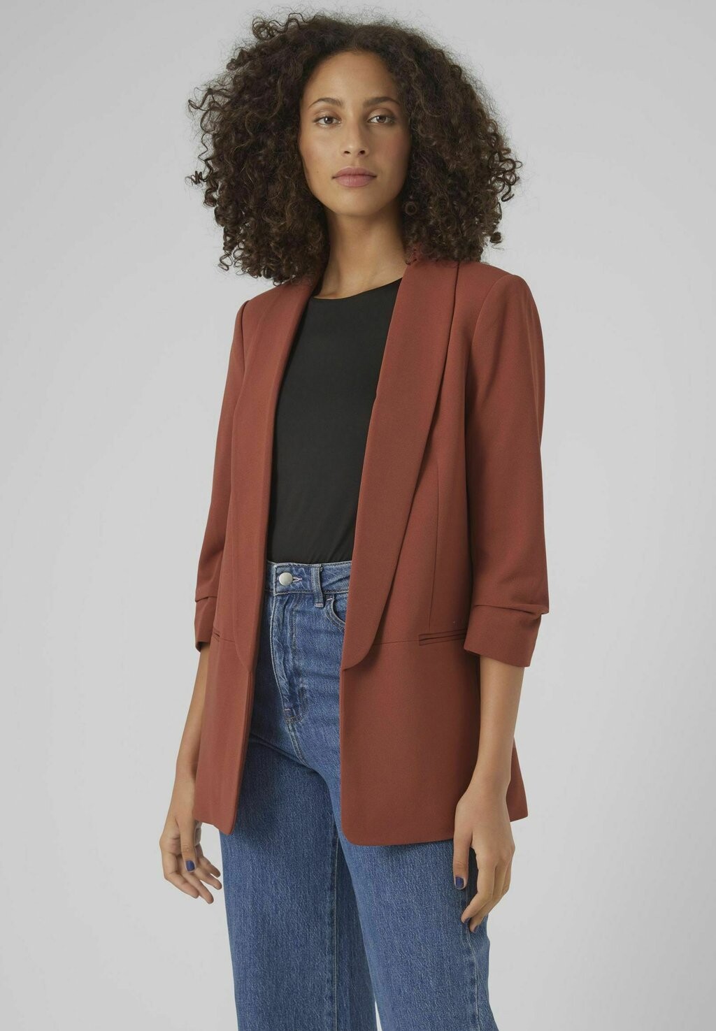 

Блейзер Vero Moda, цвет mahogany