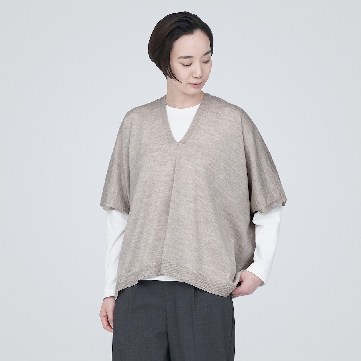 

Моющийся шерстяной свитер-пончо большого размера MUJI, овсяная каша