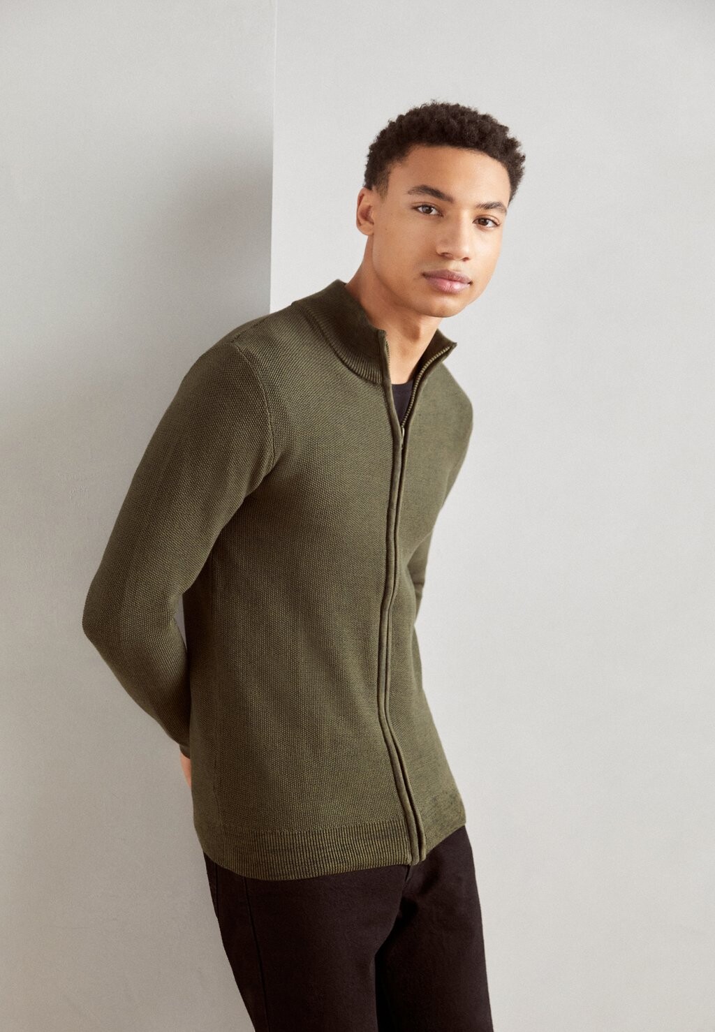 

Кардиган INDICODE JEANS, цвет olive