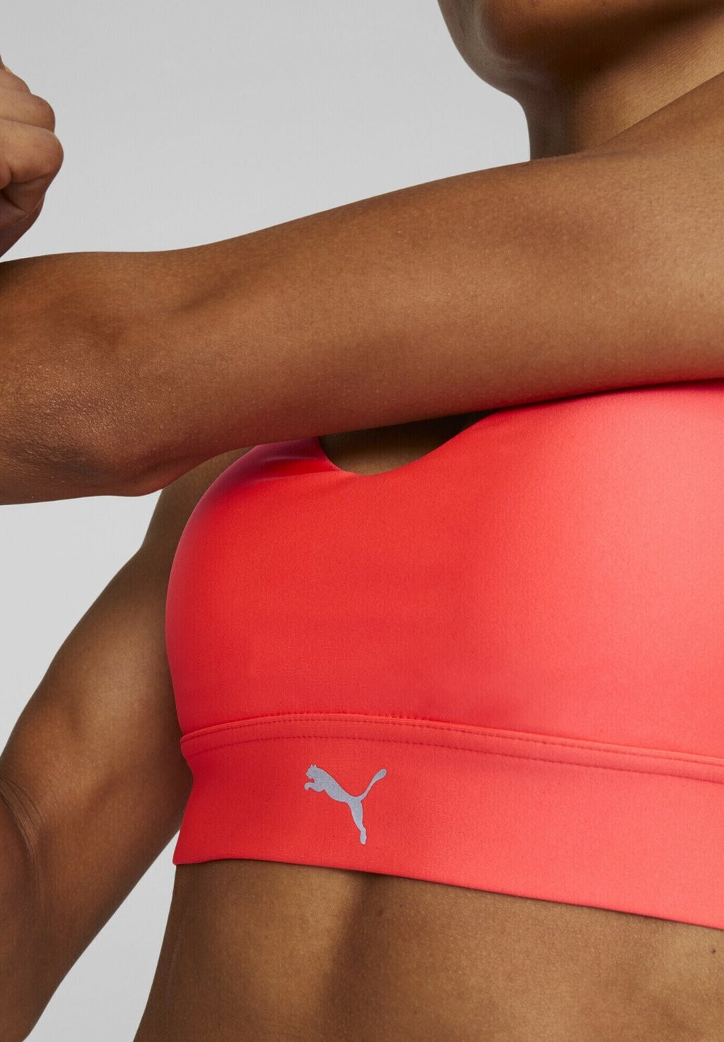 

Спортивный бюстгальтер с легкой поддержкой Puma