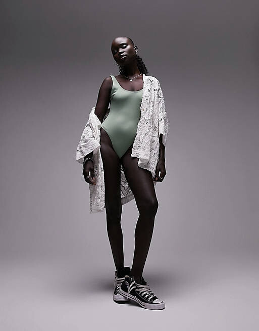 

Розовый купальник в рубчик с овальной спинкой Topshop Petite