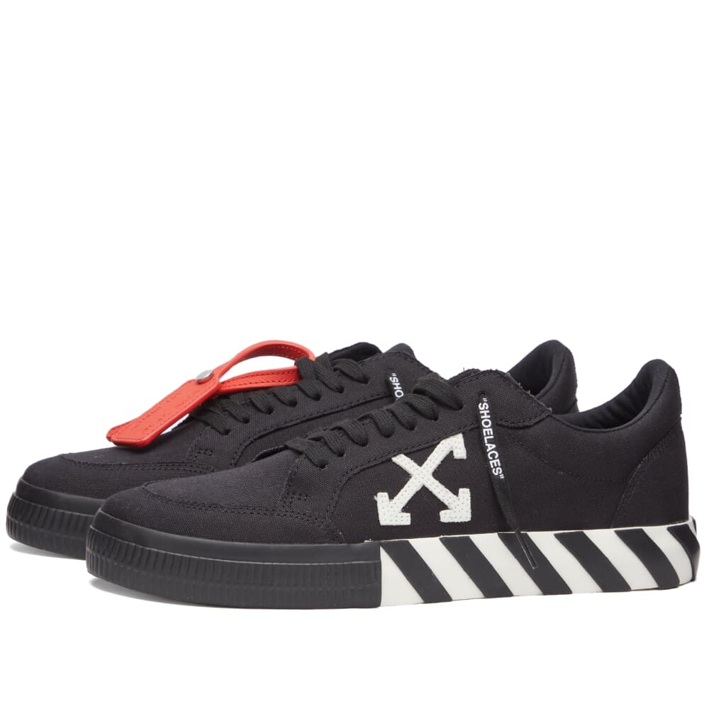 

Off-White низкие кроссовки из вулканизированной парусины, черный