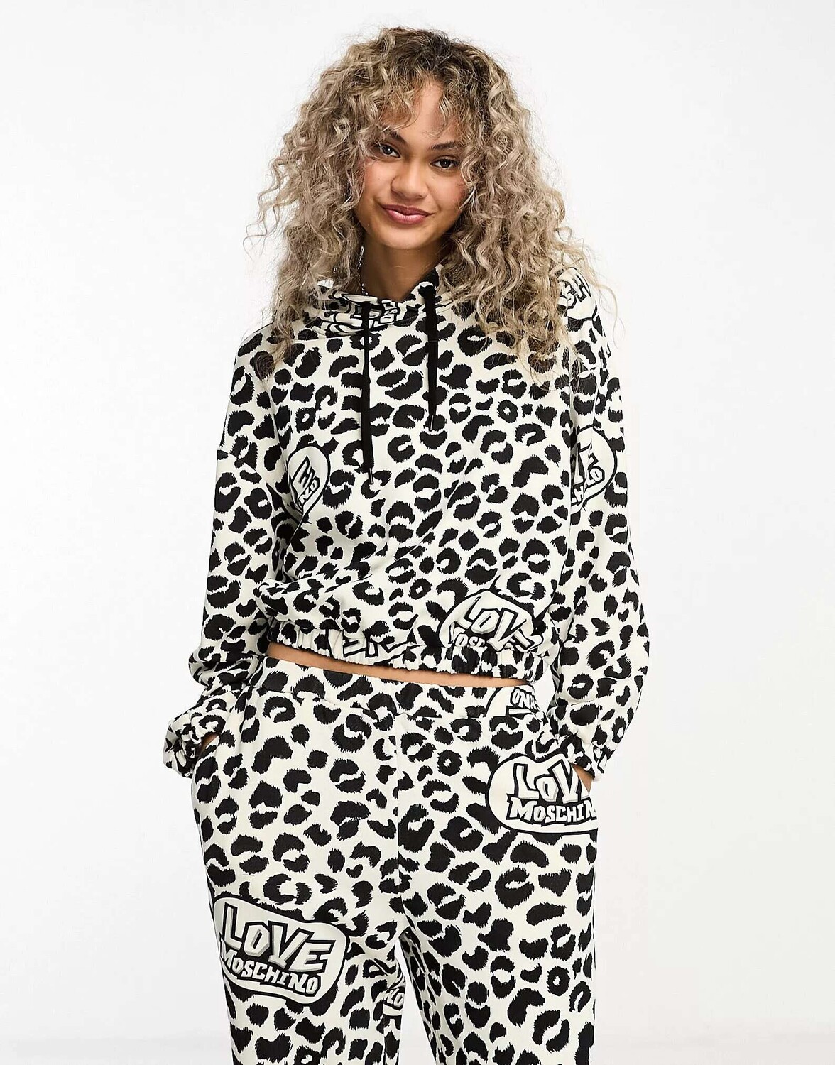 

Худи Love Moschino с леопардовым принтом, Коричневый