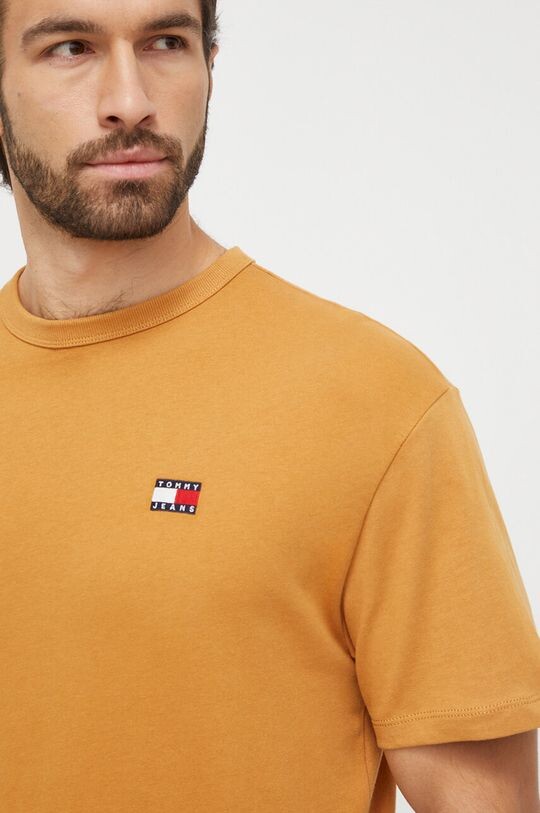 

Хлопковая футболка Tommy Jeans, коричневый