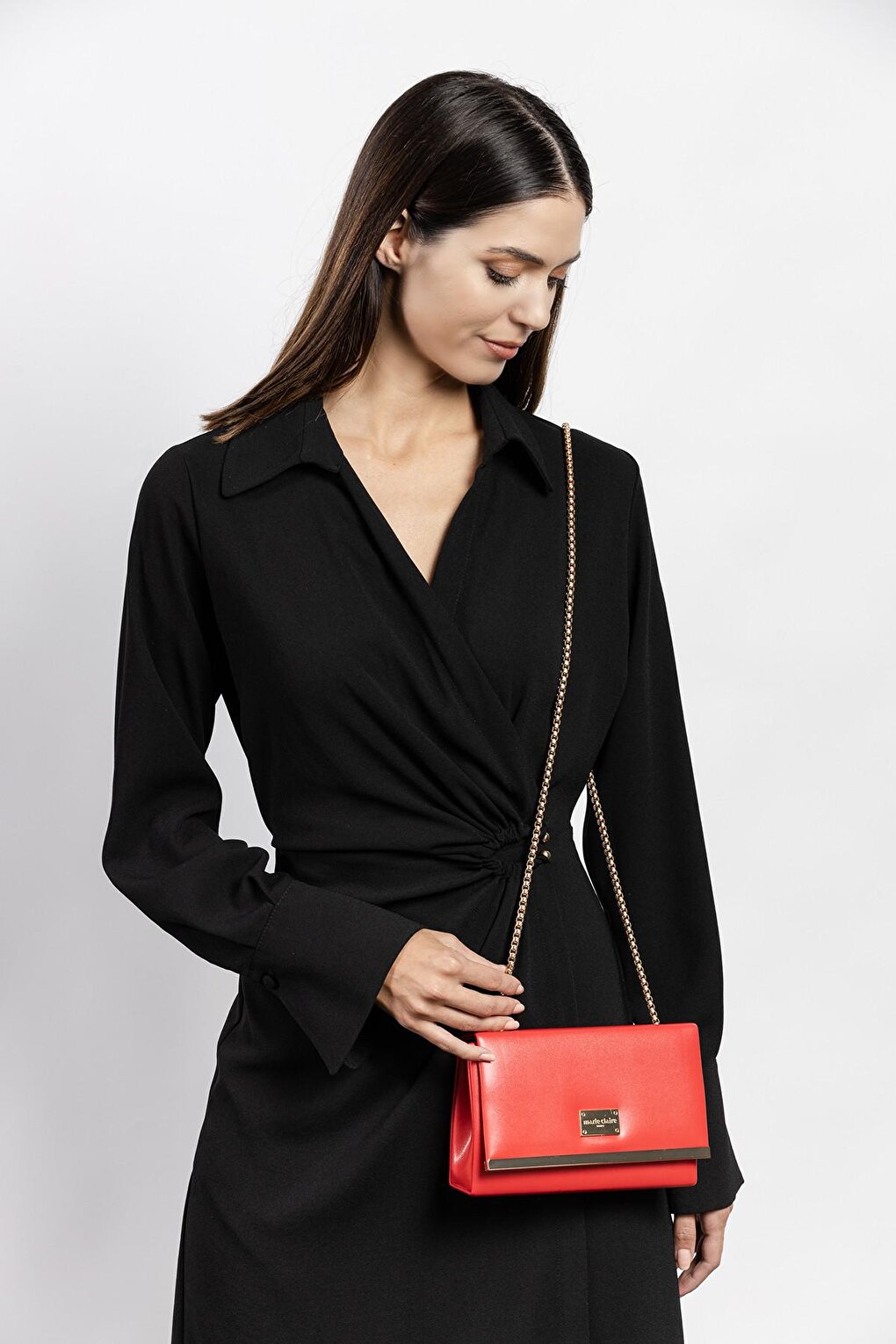 Красная женская сумка через плечо Soria MC222101551 Marie Claire брюки marie by marie размер 42 красный