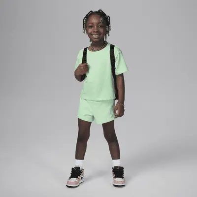 

Шорты Jordan Toddler T-Shirt and Shorts Set, цвет Vapor Green