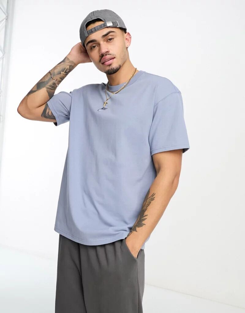 

Пыльно-синяя футболка с логотипом Nike Premium Essentials