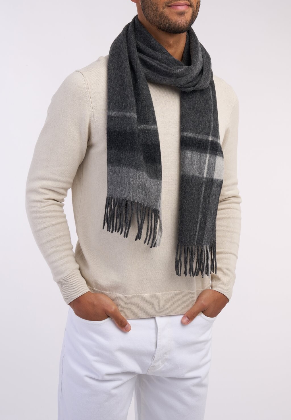 

Шарф ESSENTIALS DAVIDOFF, цвет anthracite grey