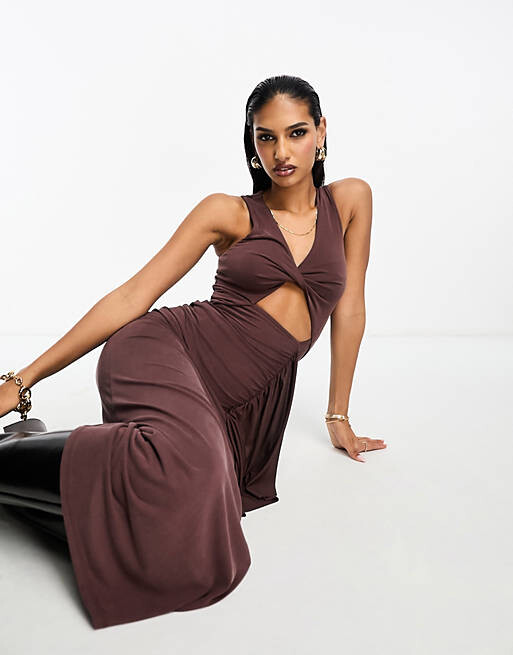 

Шоколадное макси макси с рюшами по бокам ASOS DESIGN