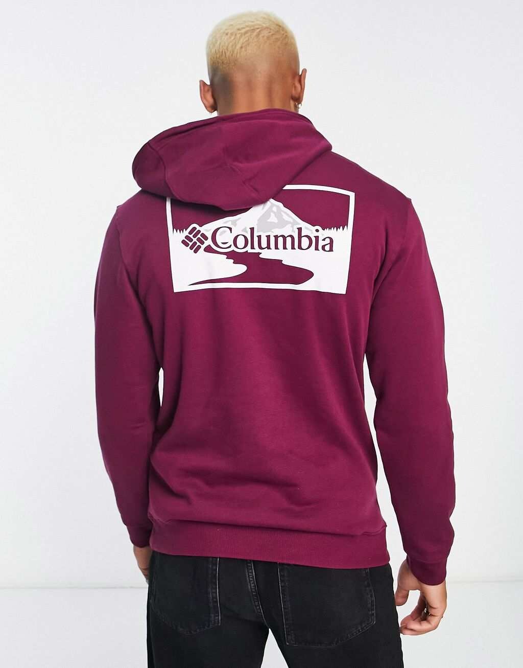 

Бордовая худи с принтом на спине Columbia Asherton эксклюзивно на ASOS