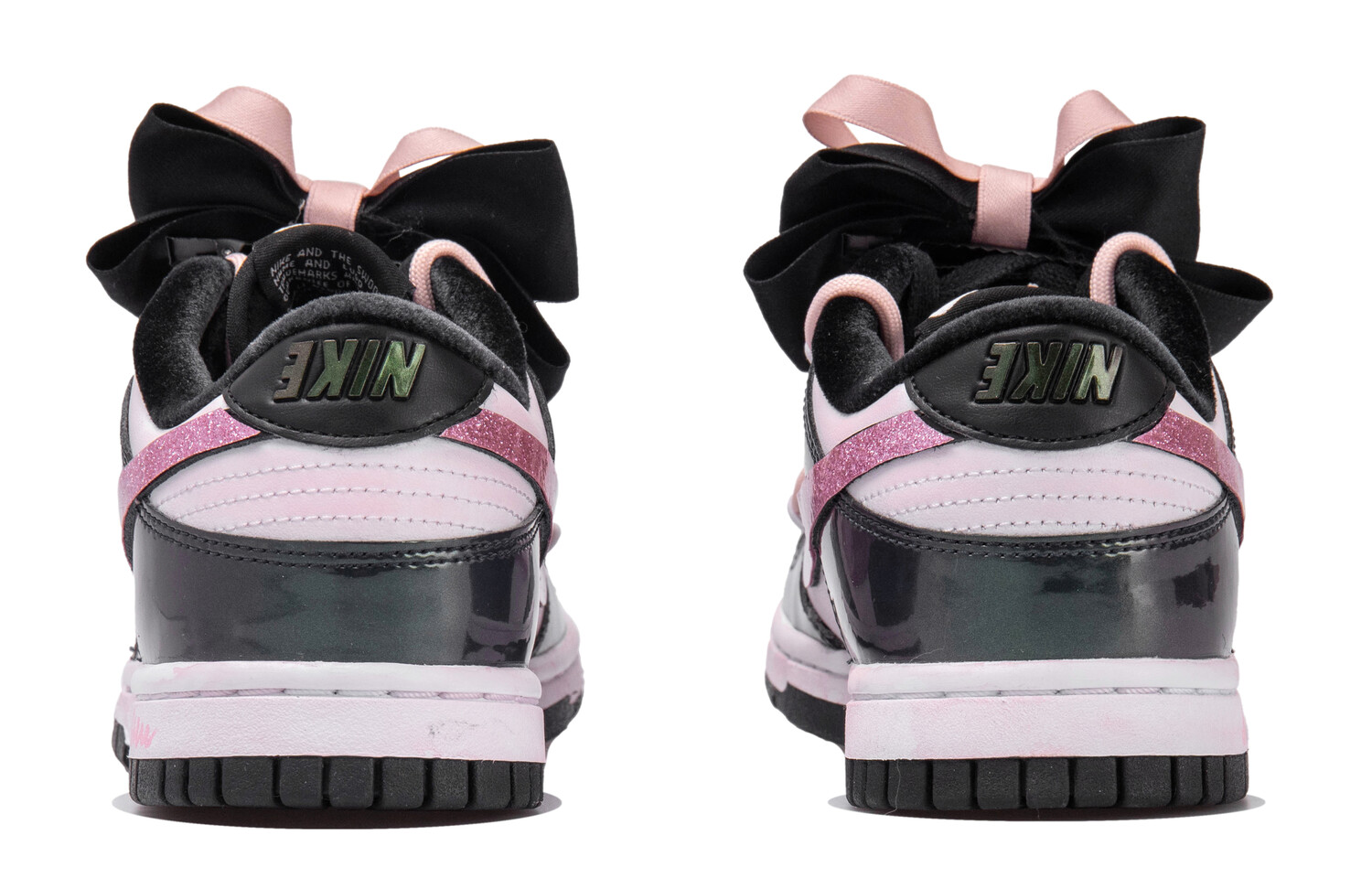 

Женские кроссовки для скейтбординга Nike Dunk, Black/Pink