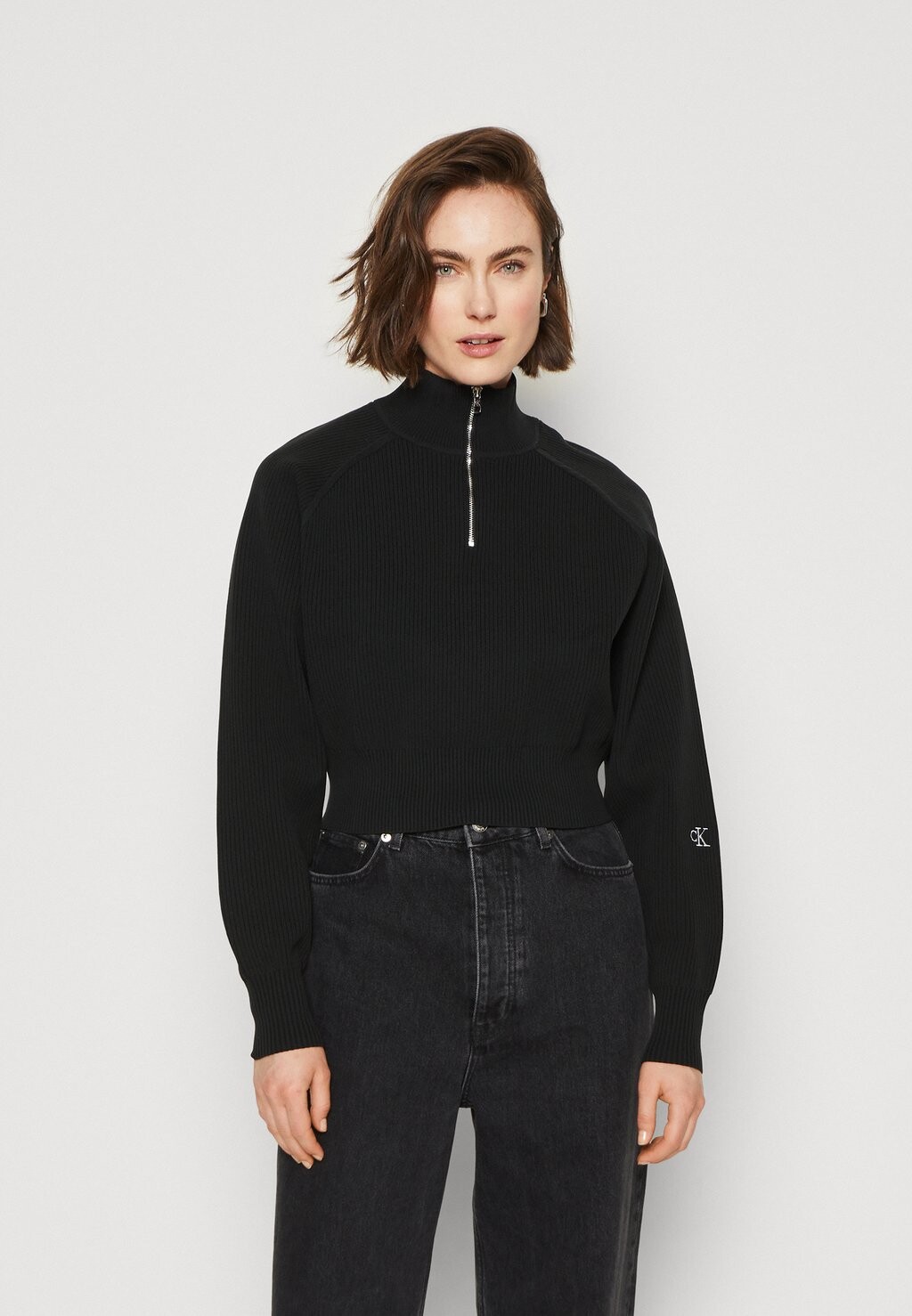 

Свитер Calvin Klein Jeans, черный