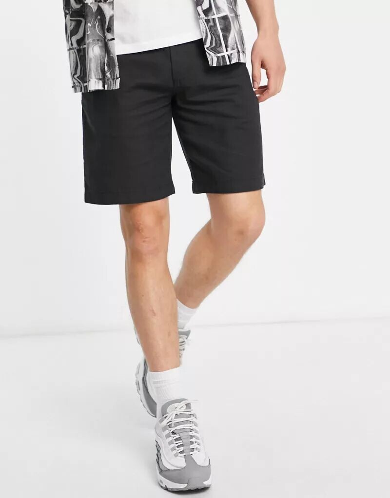 

Черные льняные шорты Pull&Bear