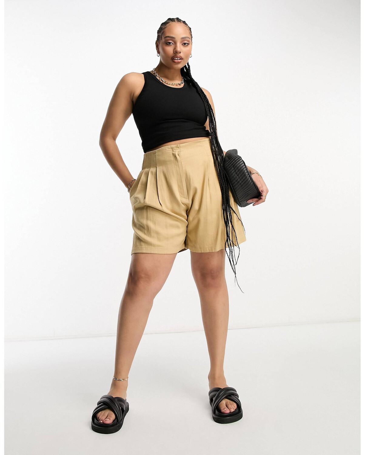 

Шорты нейтрального цвета ASOS DESIGN Curve со швами на талии и льном ASOS Curve
