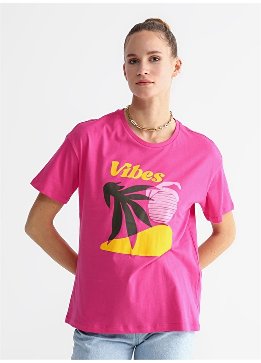 Женская футболка цвета фуксии с круглым вырезом Fabrika