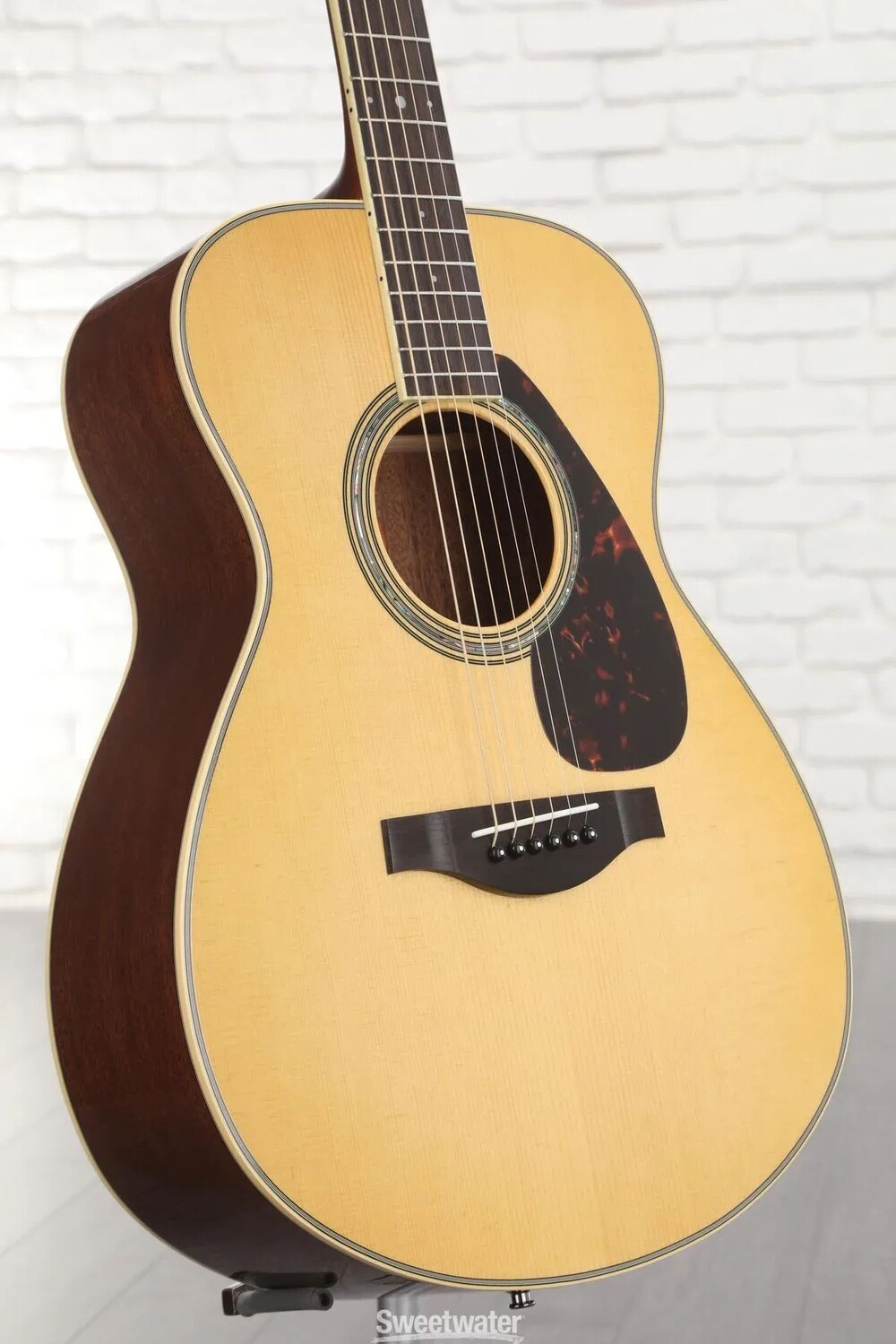

Yamaha LS6M ARE Concert — натуральный